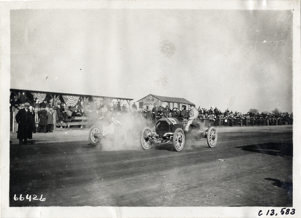 Racecars on track, 1910 Guttenberg races