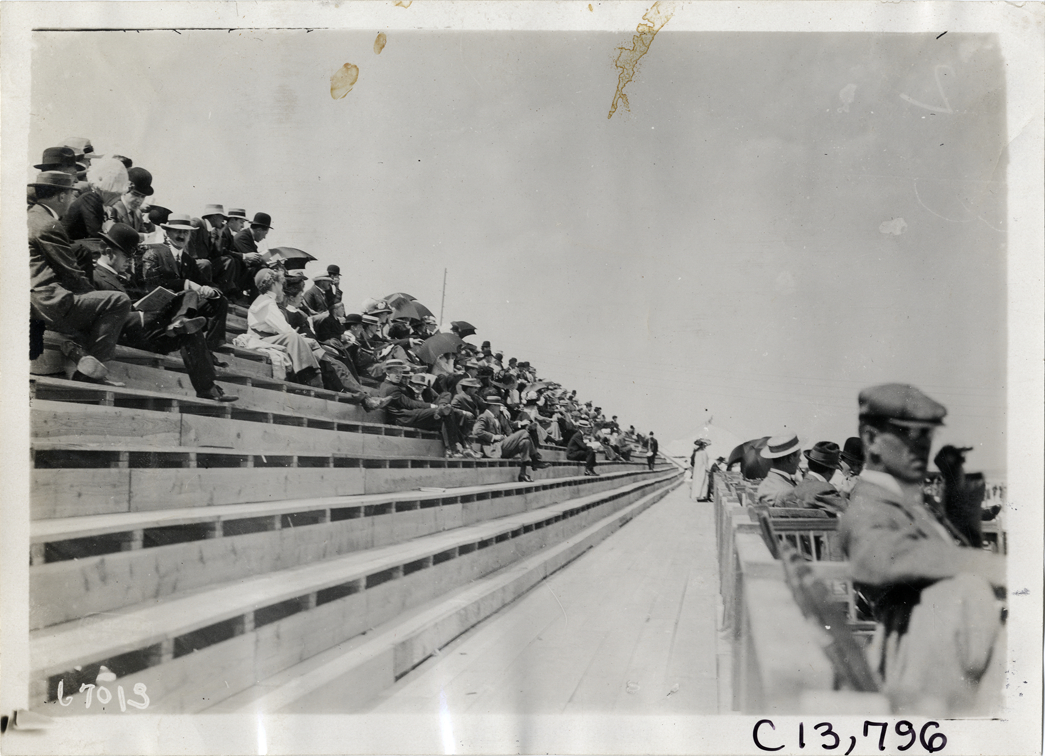 Spectators, 1911 Jacksonville automobile races