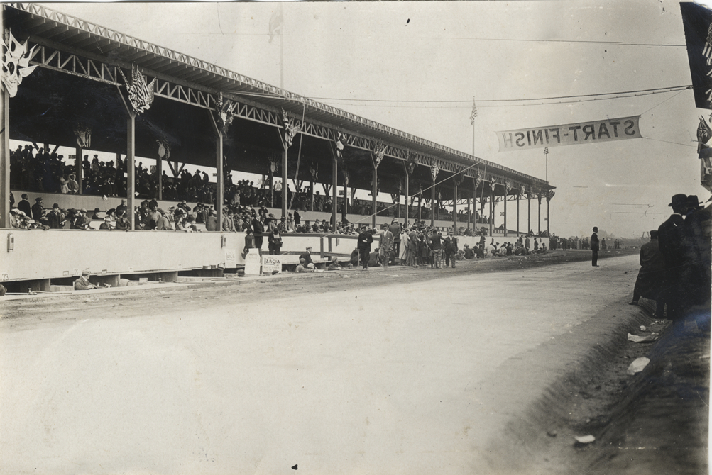 Grandstand, 1908 Long Island Sweepstakes