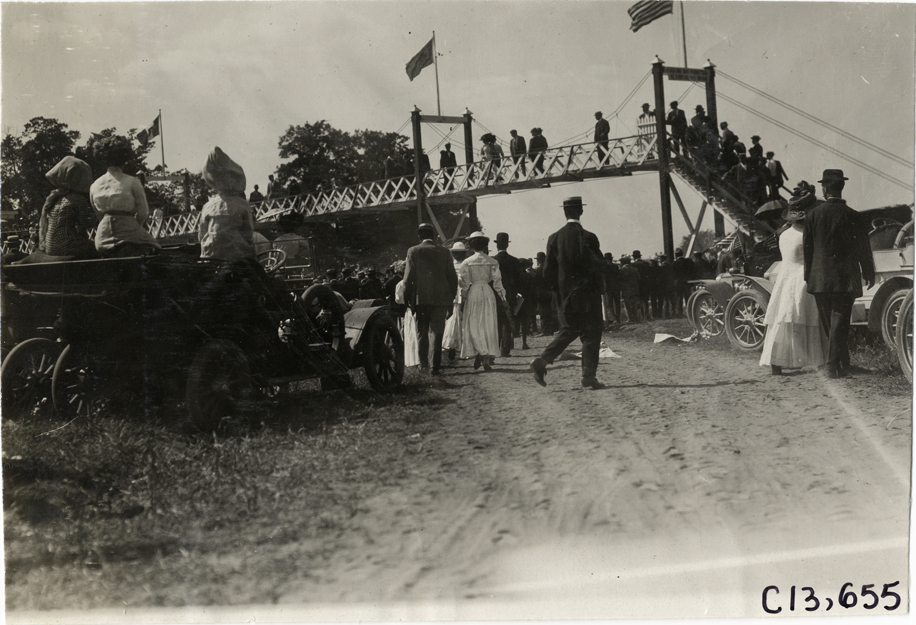 Pedestrian bridge, 1909 Indianapolis races