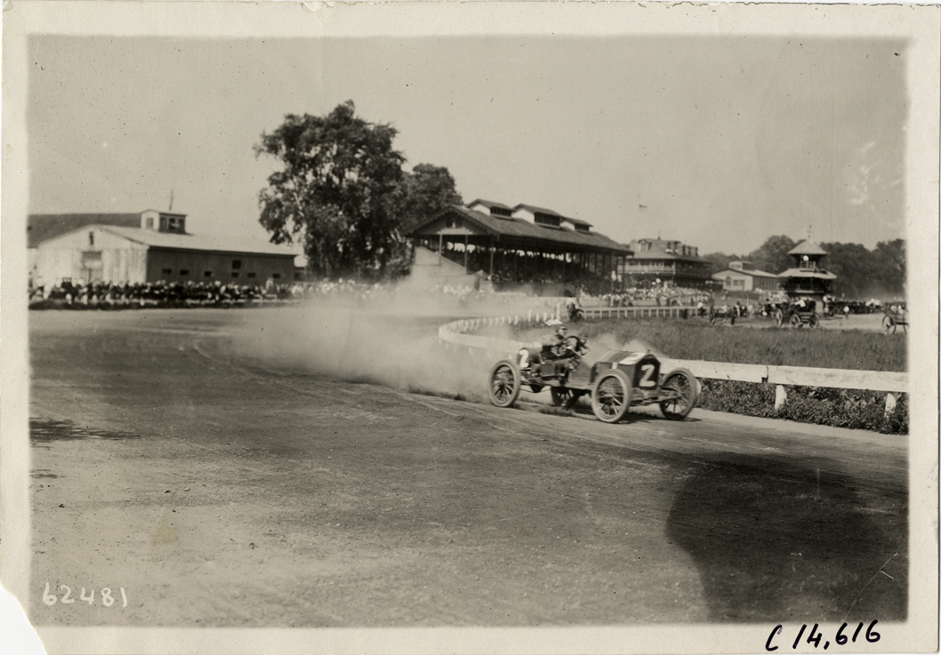 Harvey Ringler driving Pullman racecar, 1910 Point Breeze races