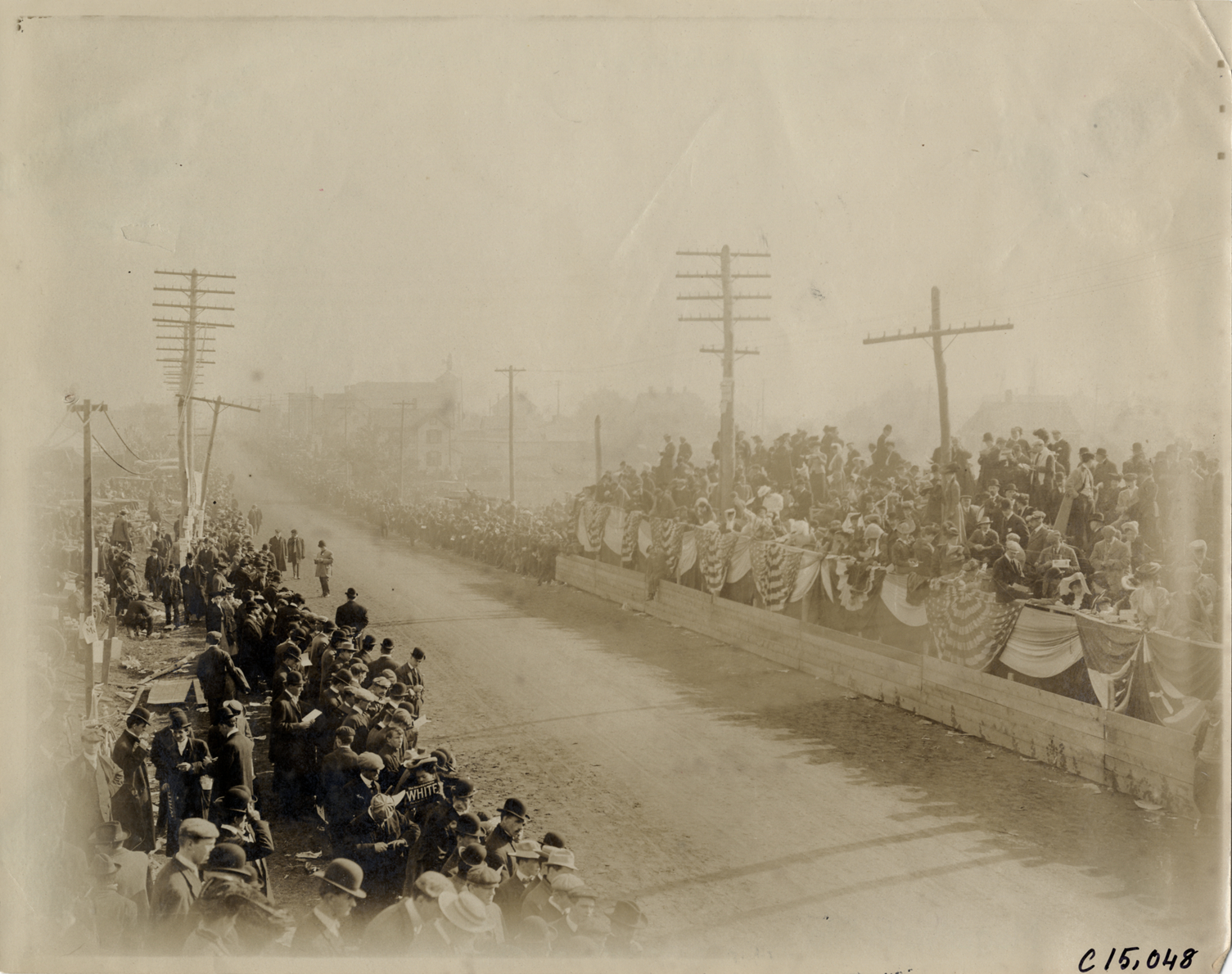 Spectators, 1905 Vanderbilt Cup races