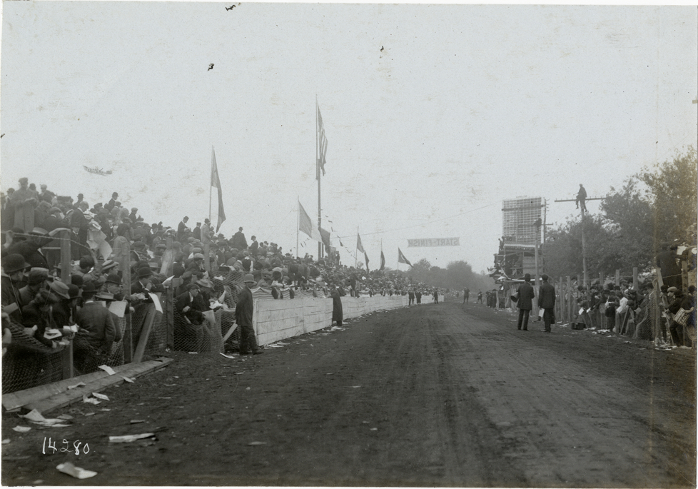 View of course, 1906 Vanderbilt Cup races
