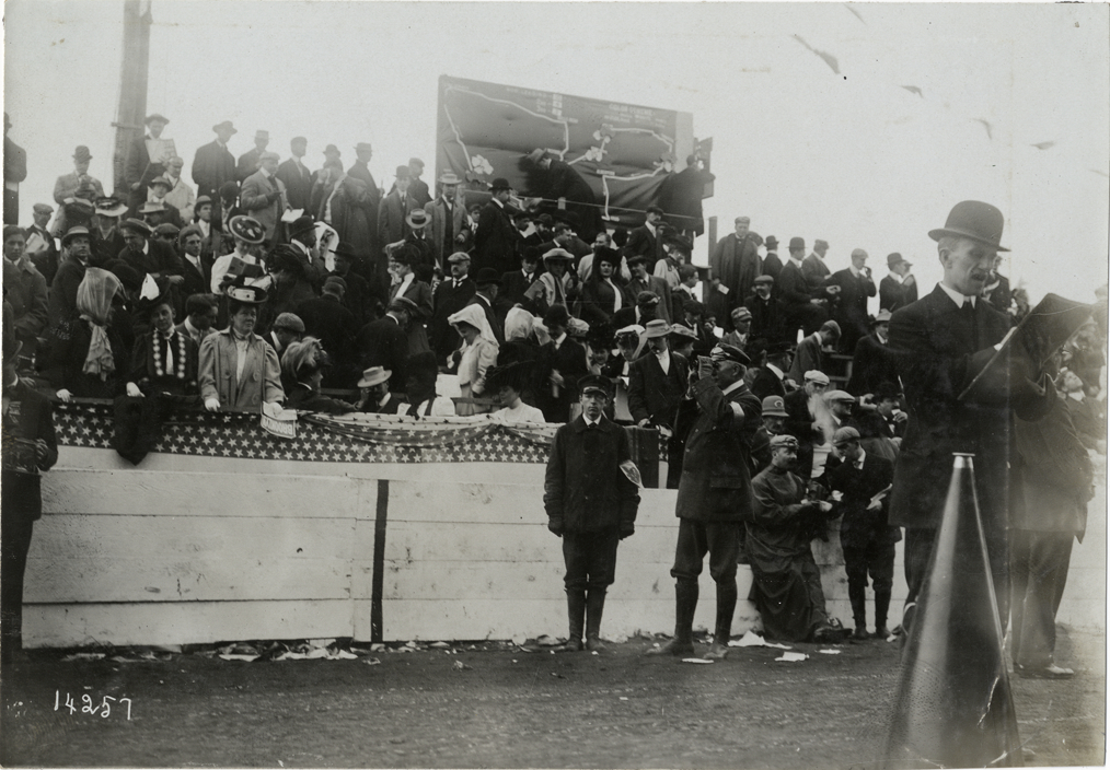 Map of course in grandstand, 1906 Vanderbilt Cup races