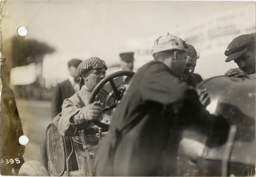 Mr. Uhling in trial Fiat racecar, 1912 Vanderbilt Cup races