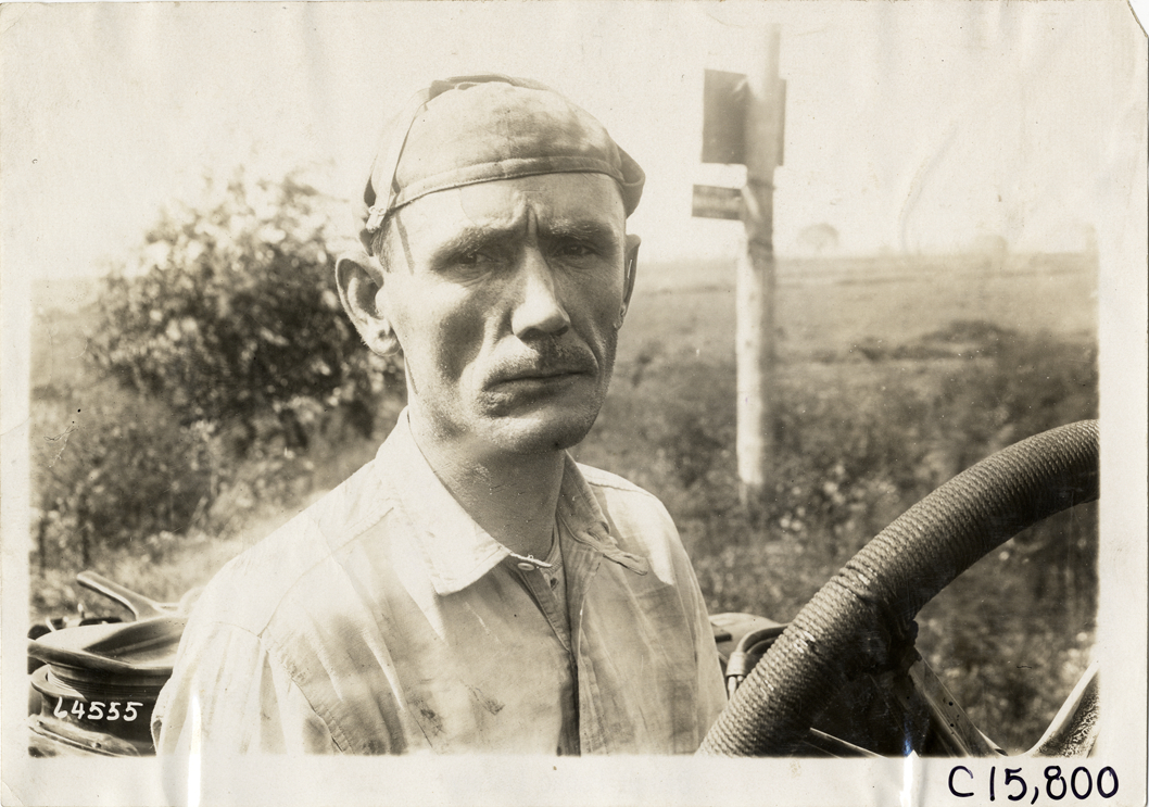 Racecar driver, 1910 Vanderbilt Cup races