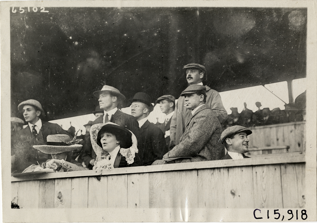 Spectators in grandstand, 1910 Vanderbilt Cup races