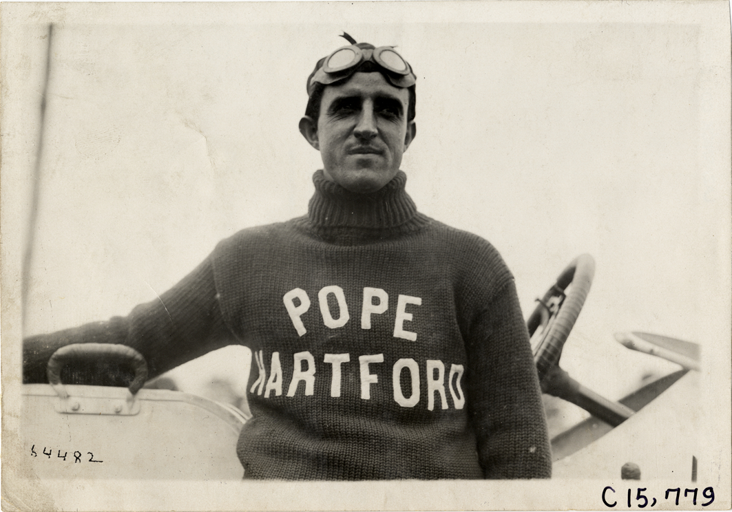 Pope-Hartford racecar driver, 1910 Vanderbilt Cup races
