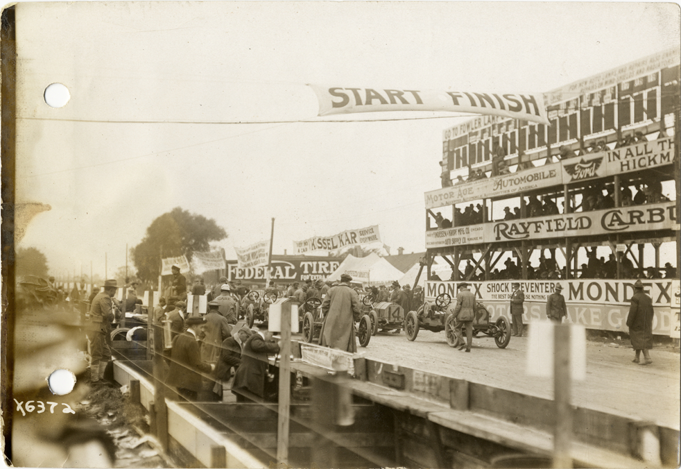 Racecars at starting line, 1912 Wisconsin Pabst Trophy Race