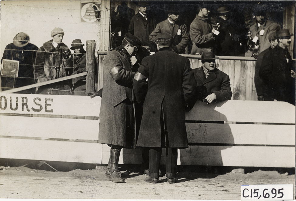 Officials, 1909 Vanderbilt Cup races