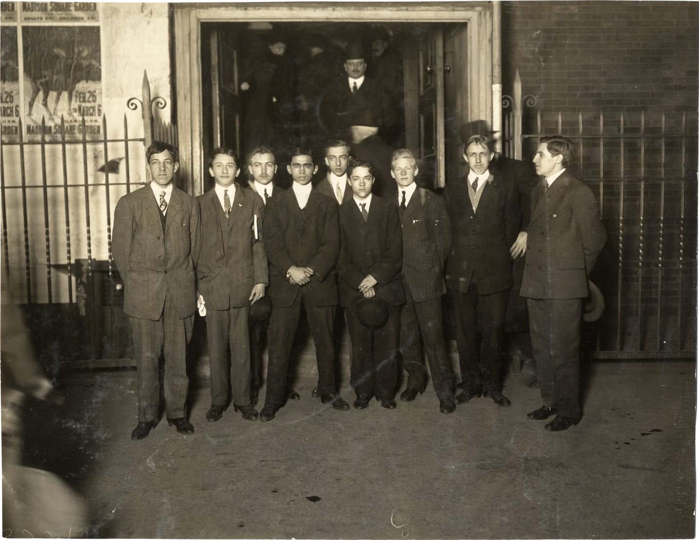 Commerce High School rifle team, 1909 Sportsman's Show