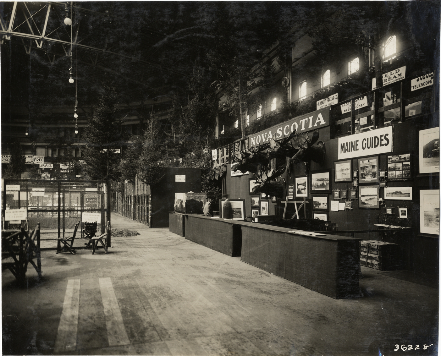 Nova Scotia exhibit, 1909 Sportsman's Show