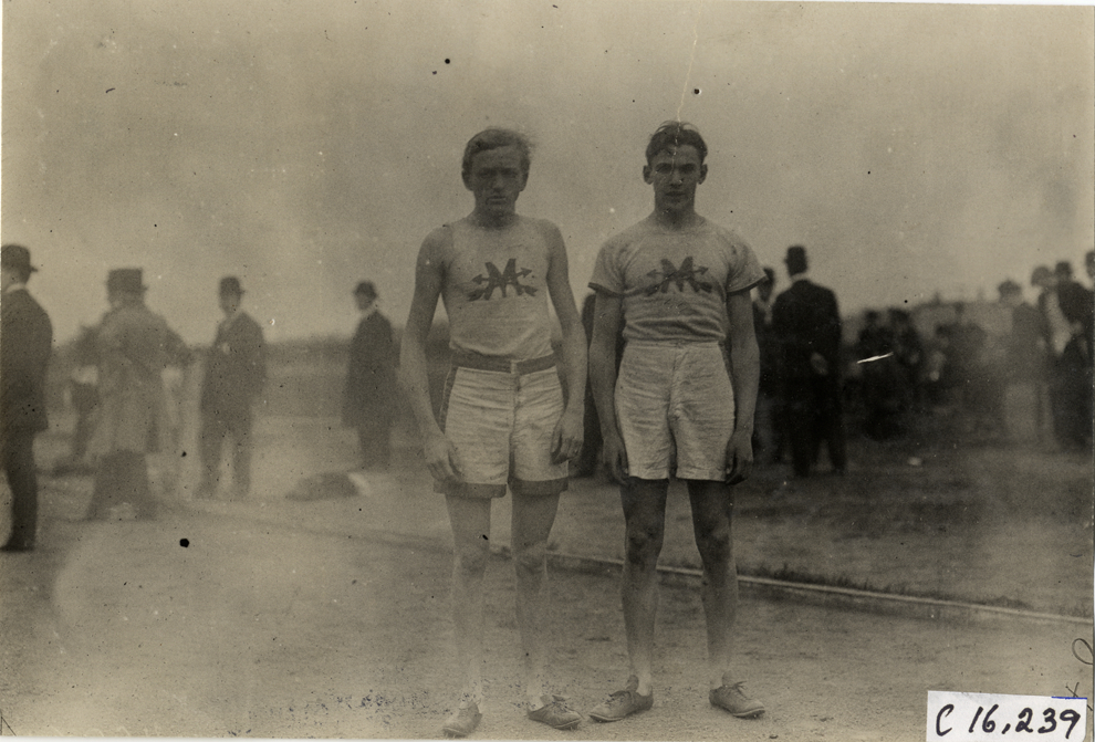 Runners, 1909 New Jersey Marathon