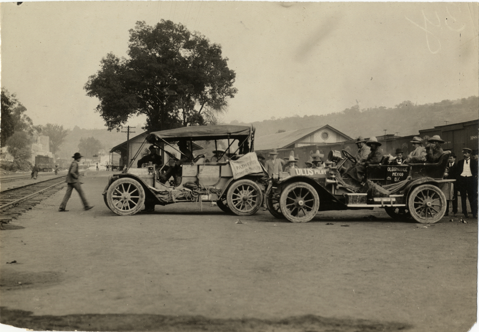 Es moral efterklang Chalmers-Detroit pathfinder automobile and Oldsmobile automobile,  Flag-to-Flag Endurance Run from Denver to Mexico City | DPL DAMS