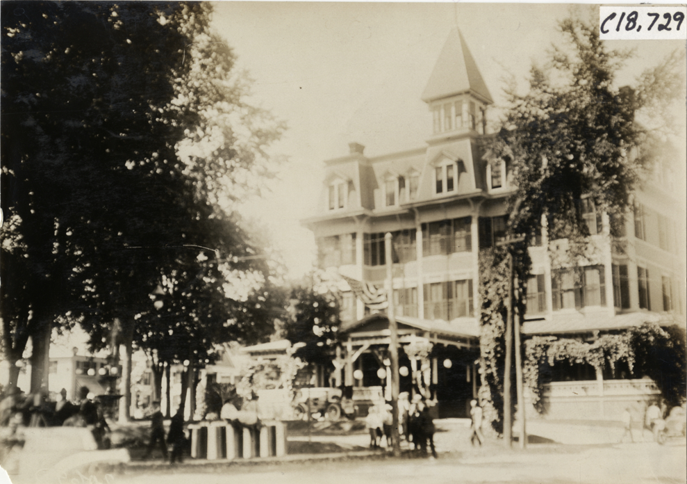 Hotel, 1906 Glidden Tour