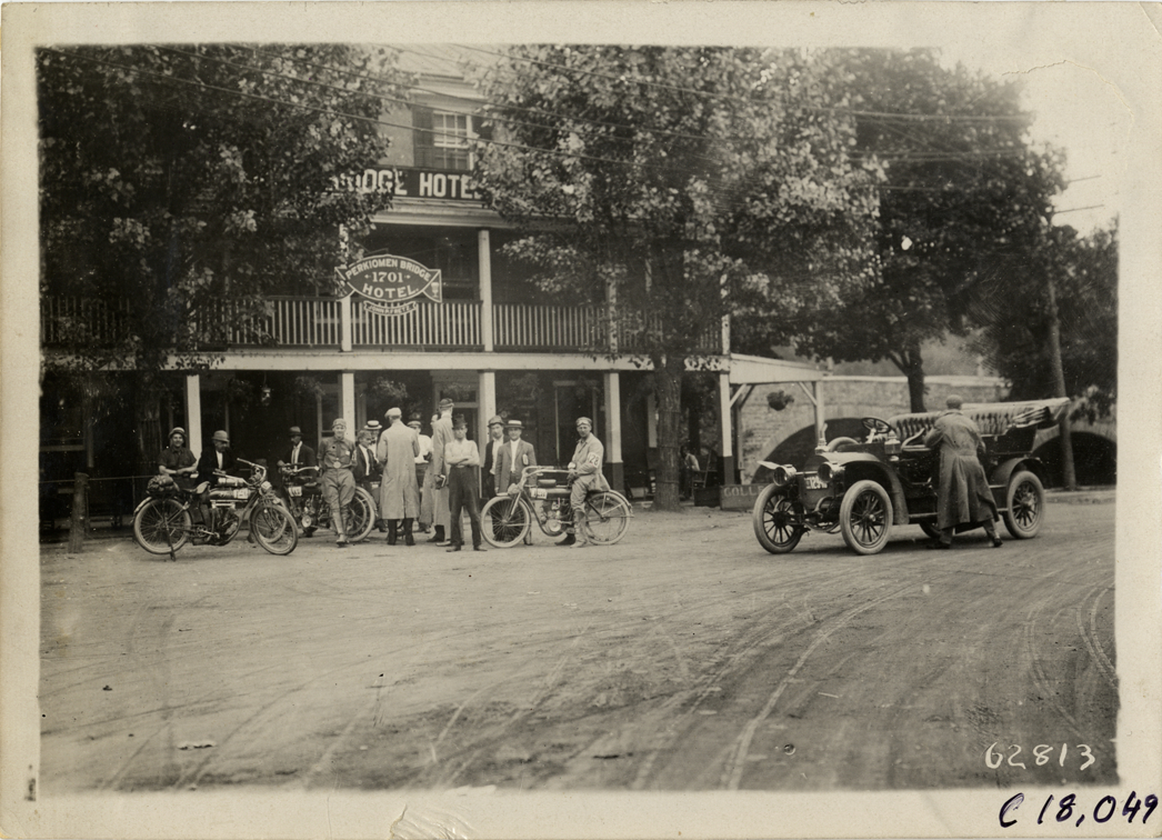 Motorcyclists in front of Perkiomen Bridge Hotel, 1910 Federation of American Motorcyclists Endurance Run