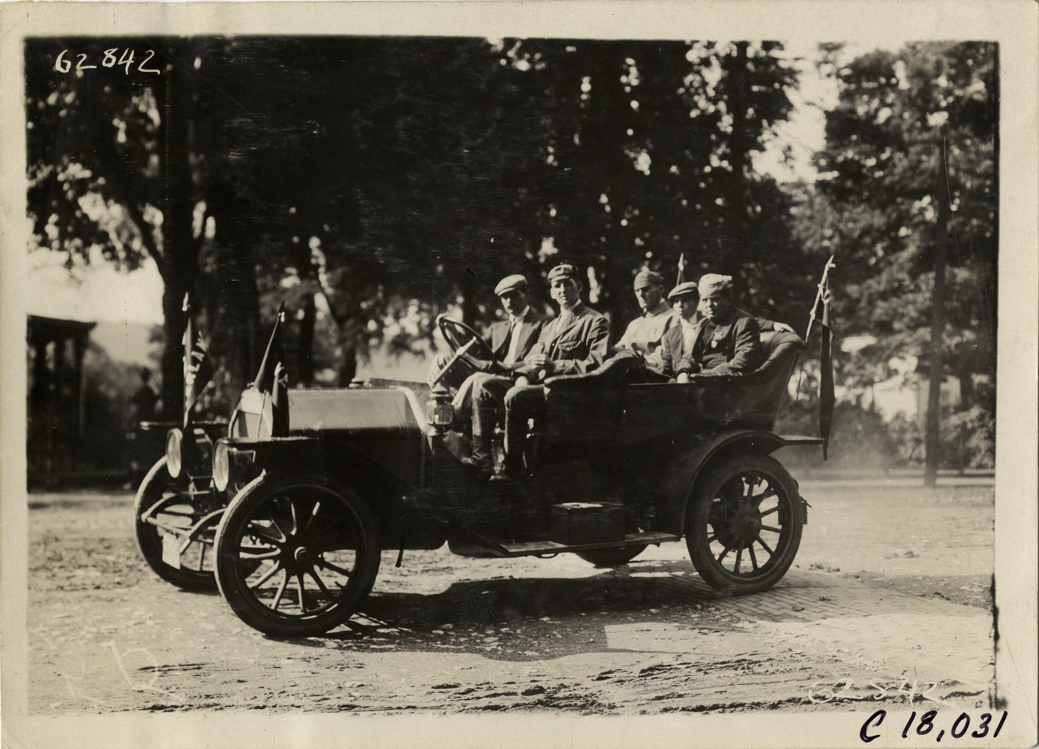 Officials in automobile, 1910 Federation of American Motorcyclists Endurance Run