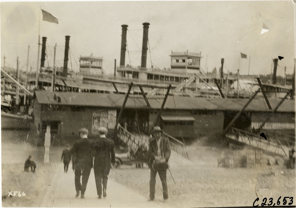 Wharf, 1910 Glidden Tour