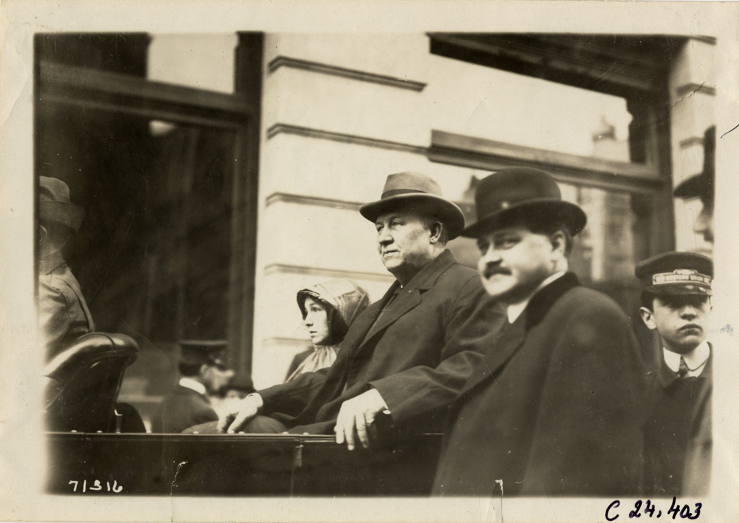 Governor Hoke Smith in automobile, 1911 Glidden Tour