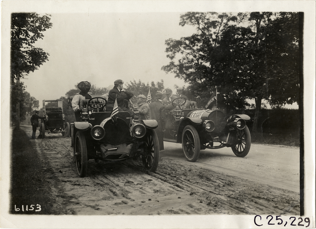 Motorists with Franklin automobiles in road, 1910 Montauk Point Reliability Run