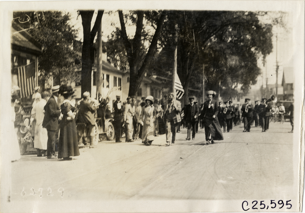 Parade at Montpelier, Vermont, 1910 Munsey Historic Tour