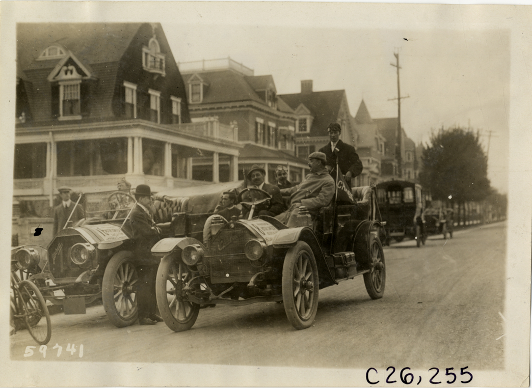Motorists with Maxwell and Chalmers automobiles, 1910 New Jersey Reliability Run