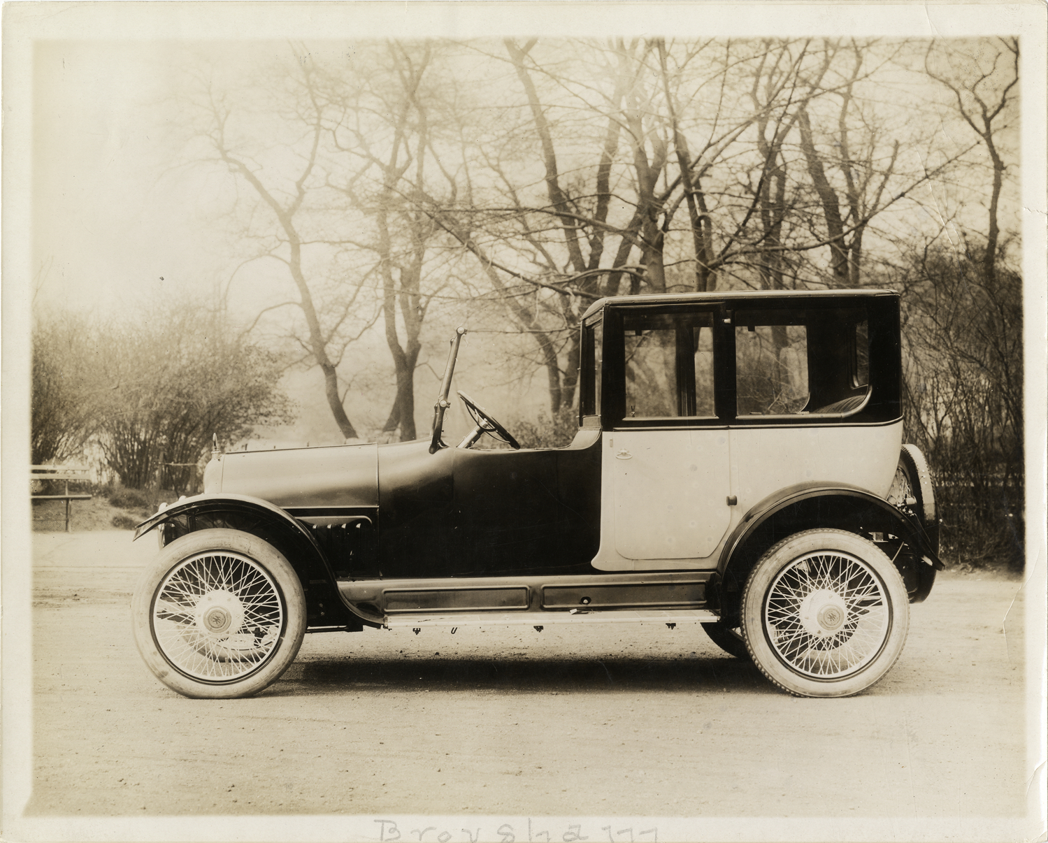 Willys-Knight automobile