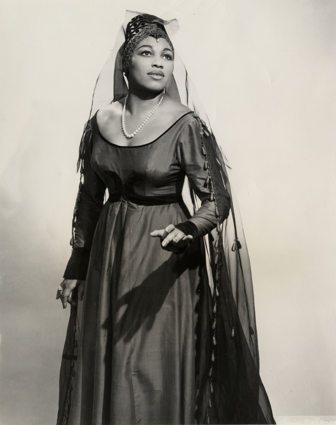 Leontyne Price in "Il trovatore"