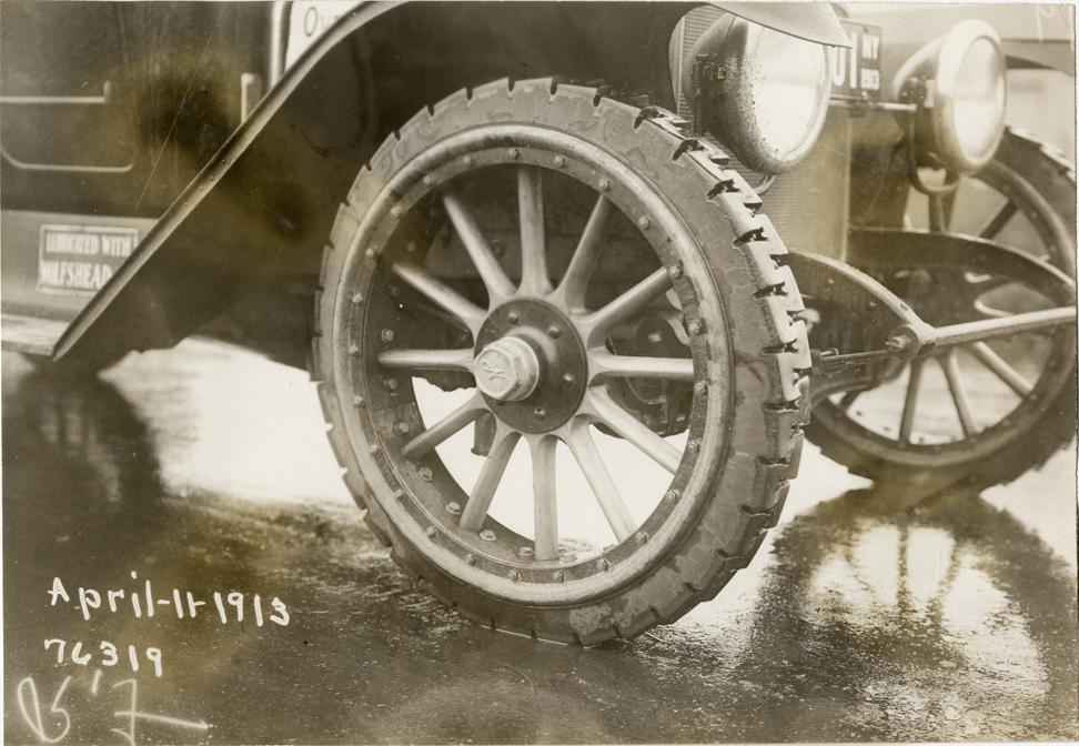 Overman tire on National automobile, 1913 Overman tires 10,000 mile demonstration