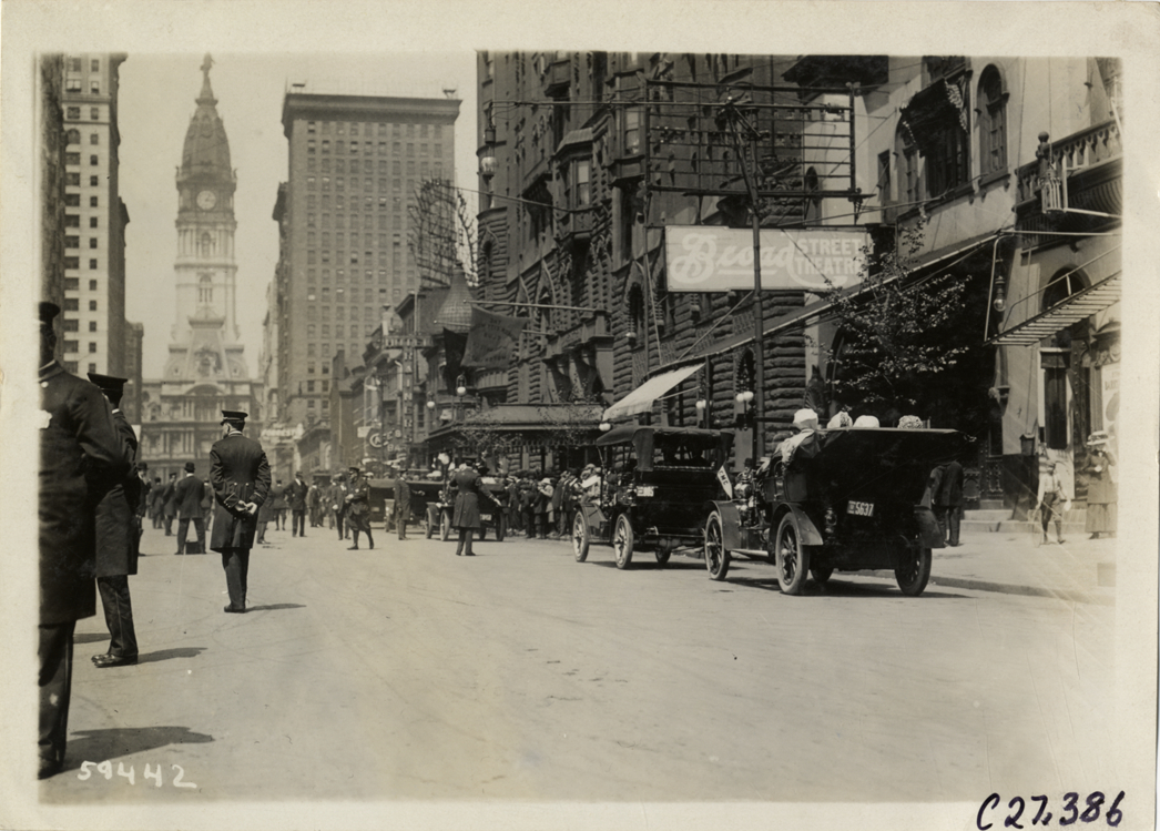 Automobiles lined up in street at Philadelphia, Pennsylvania, 1910 Quaker City Motor Club Roadability Run