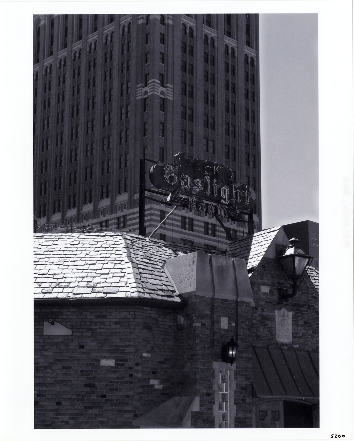 Nick's Gaslight Room