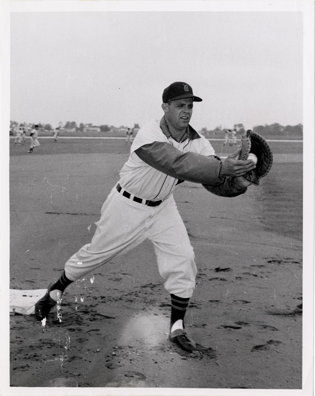 Detroit Tigers First Baseman Ray Boone During Game 1957 Vintage Press Photo  Print - Historic Images