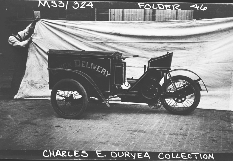 1911 Duryea Tri-van