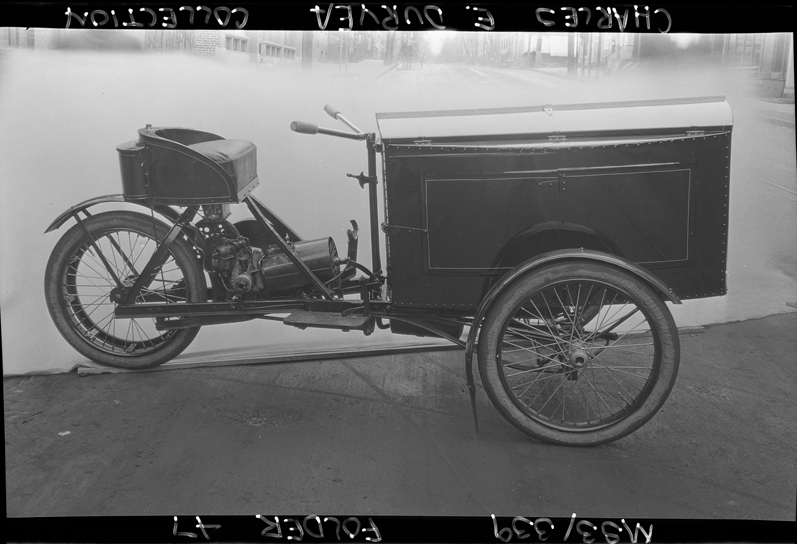 1911 Duryea Tri-van