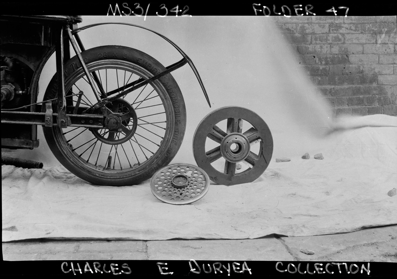 1911 Duryea Tri-van