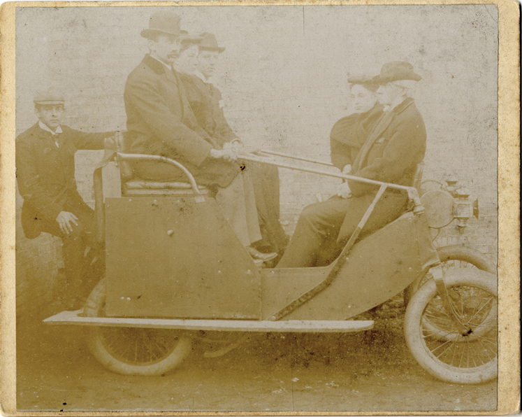 Pennington victoria, 1895 Chicago Times-Herald Race