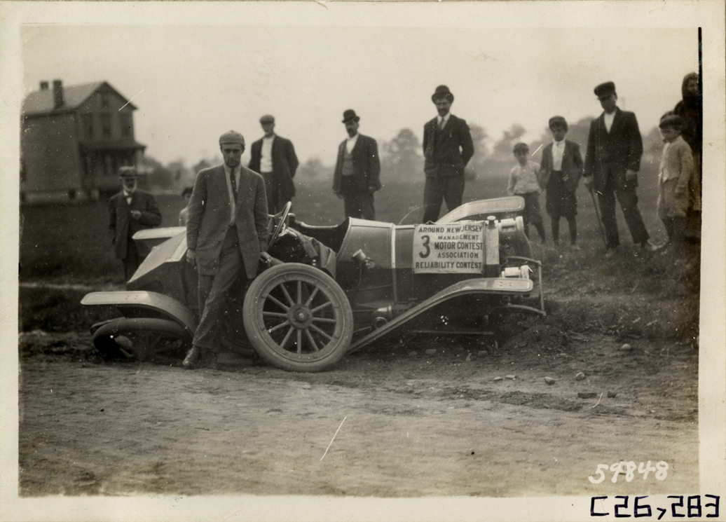 Accident involving Cole automobile, 1910 New Jersey Reliability Run
