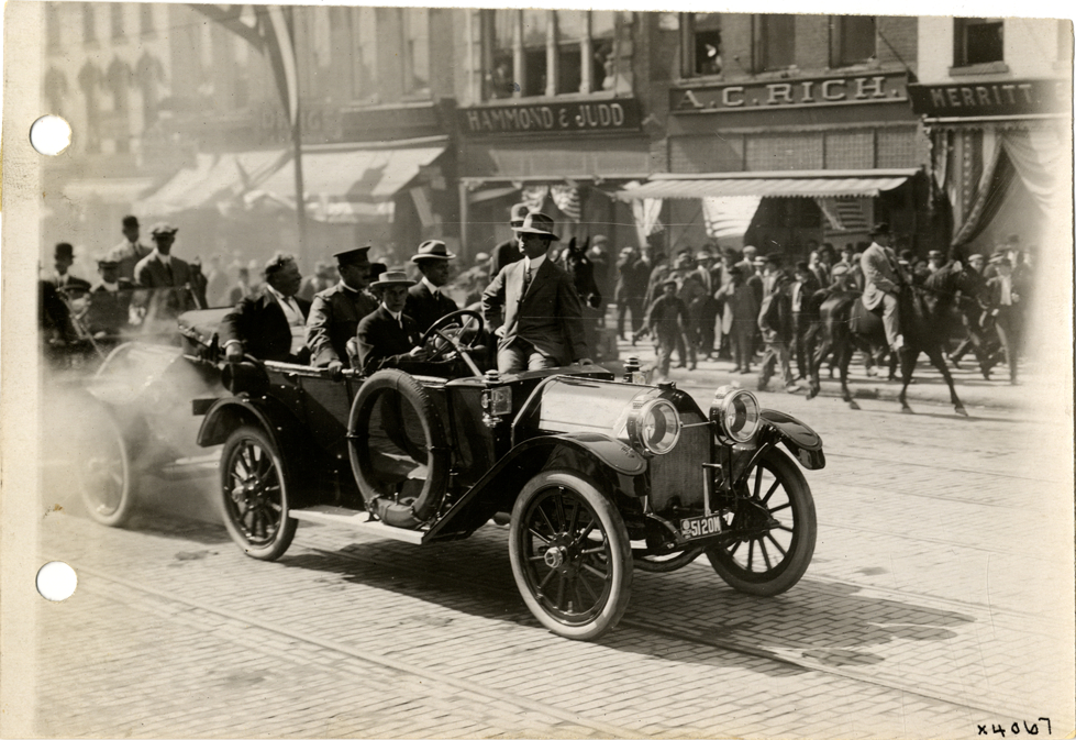 President Taft in 1912 Oakland "45" automobile