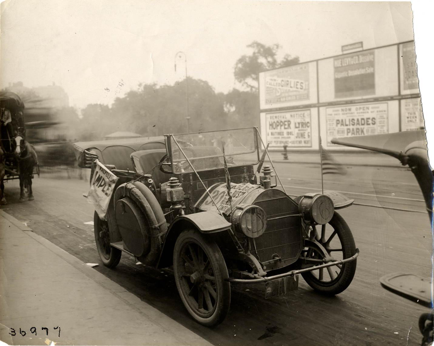 1910 Amplex automobile, 1910 Montauk Point Reliability Run