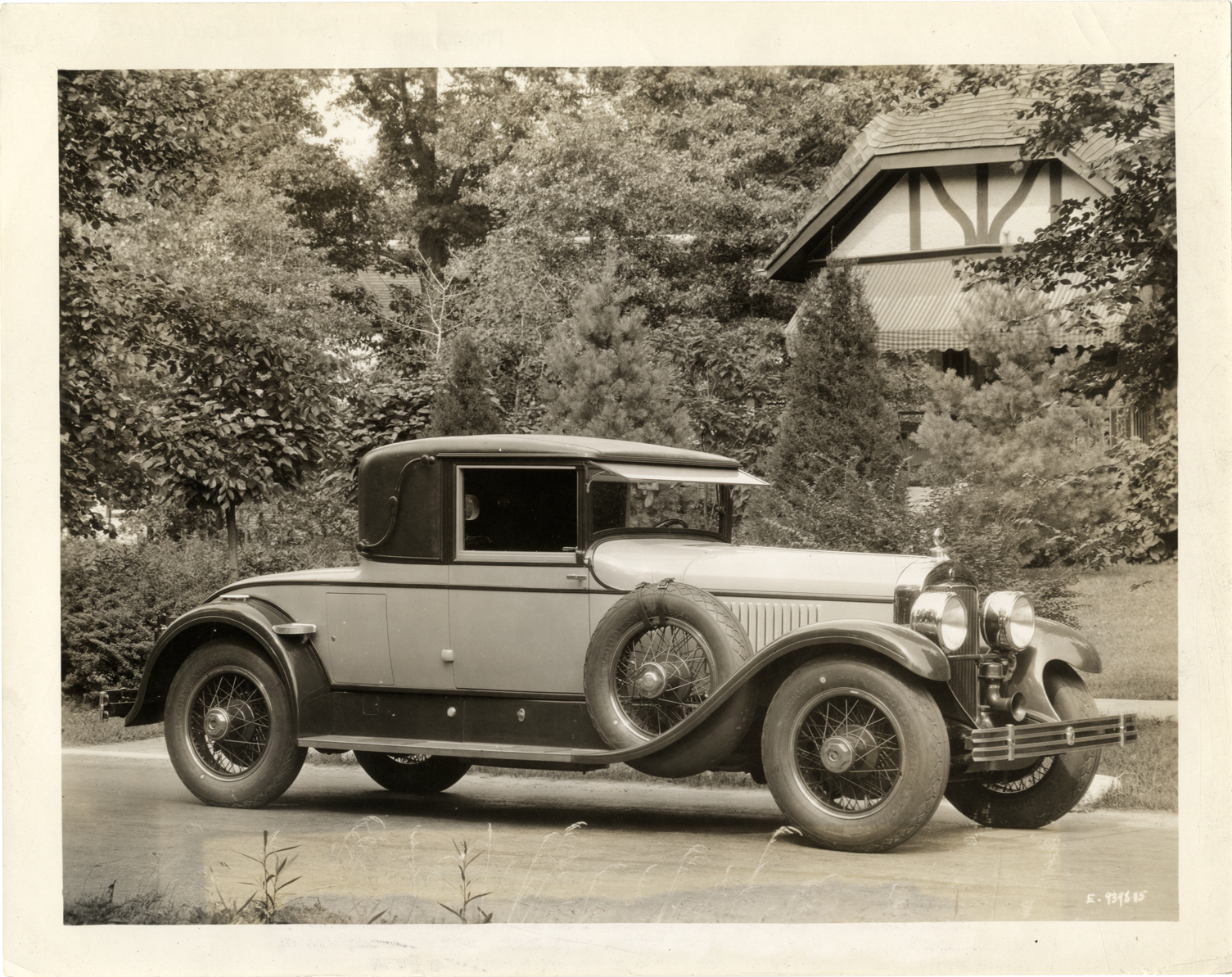 1927 Cadillac automobile