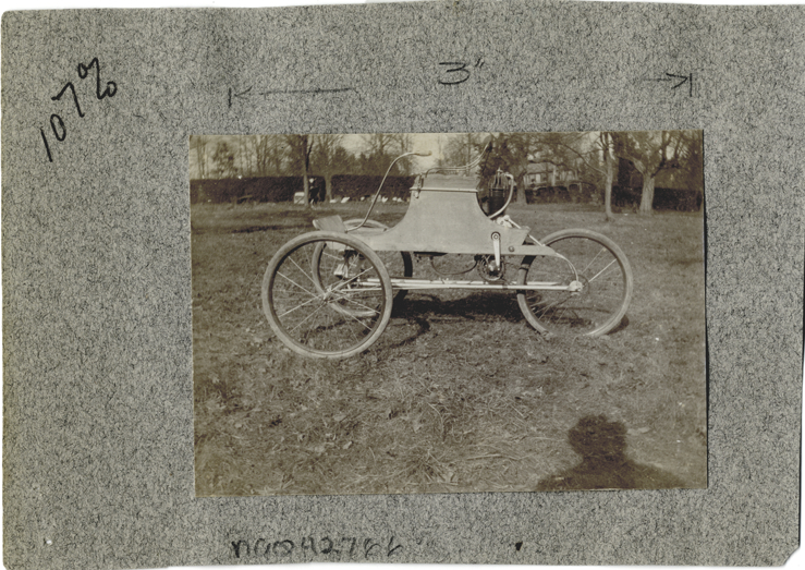 Carver three wheel automobile