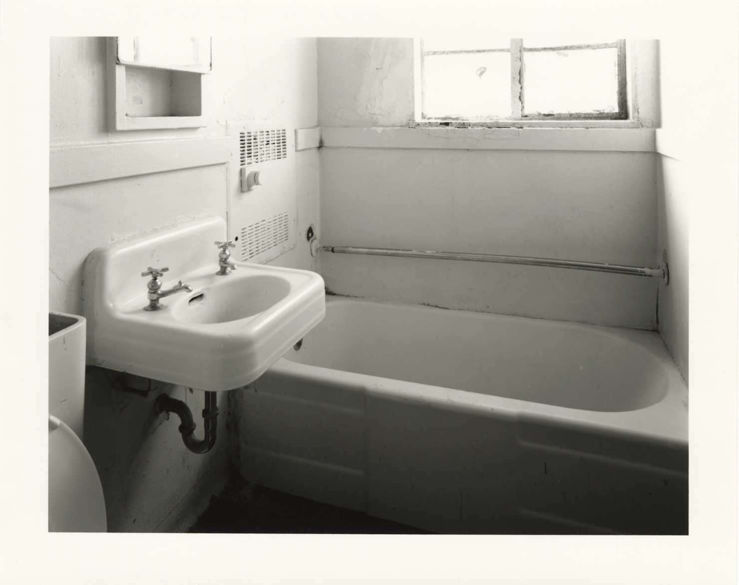 Bathroom in row house, Parkside Homes and Addition