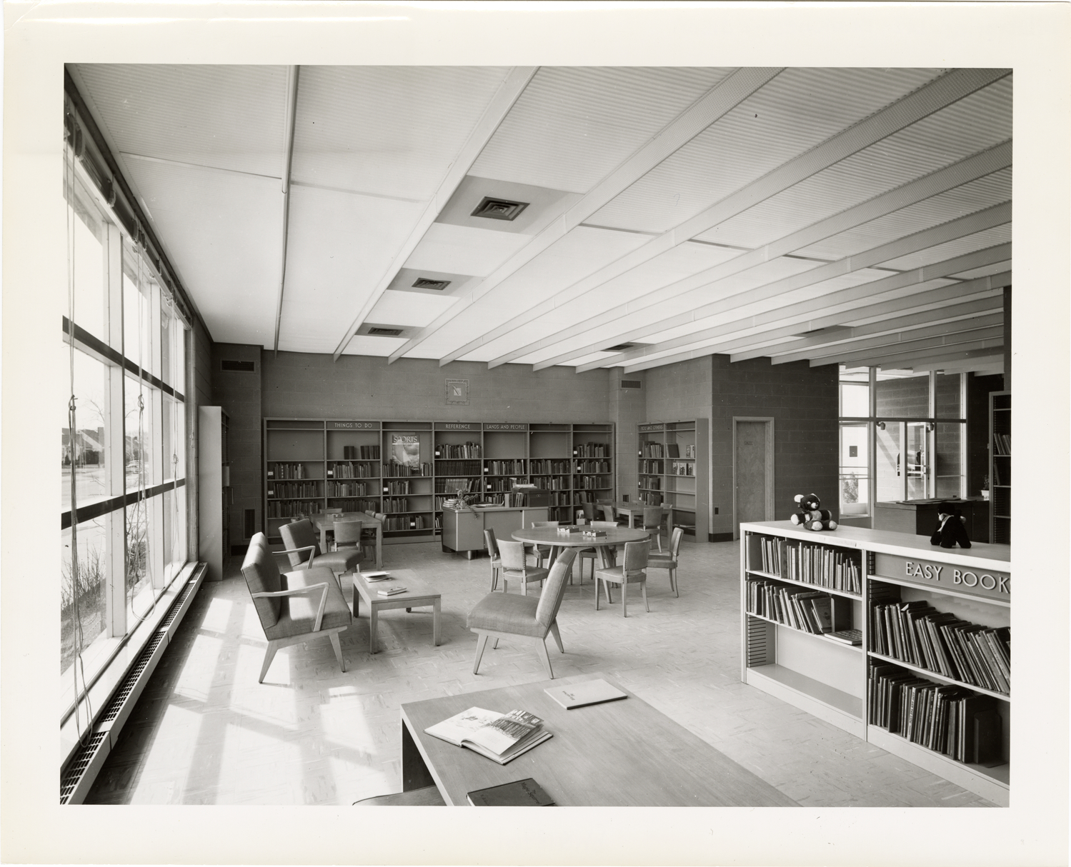 Children's Room, Edison Branch Library