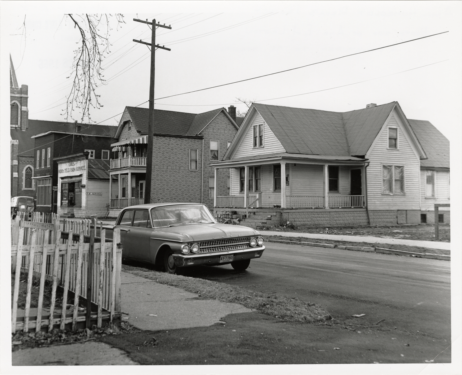 Houses and commercial buildings on Ash