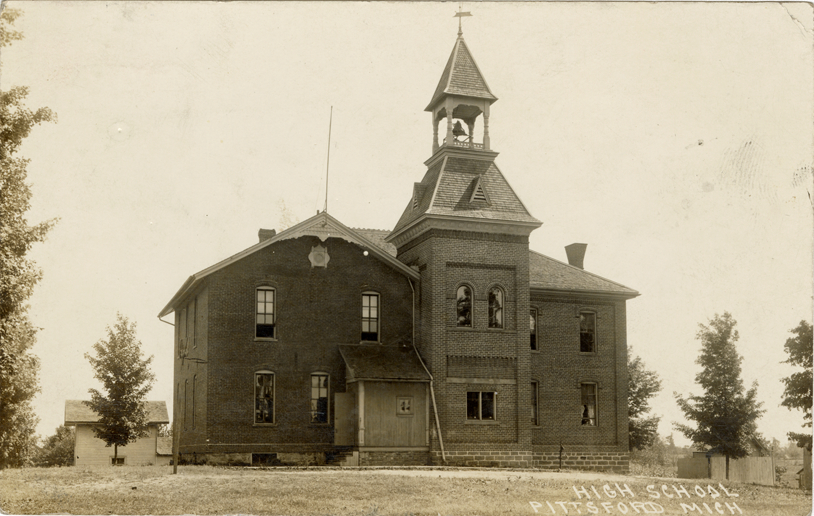 High School, Pittsford, Michigan