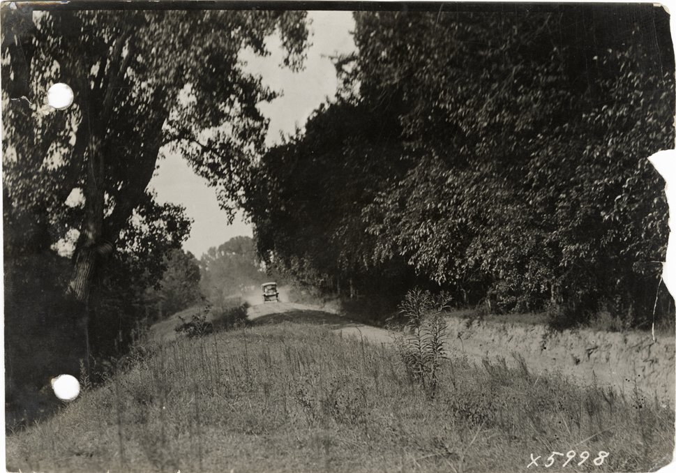 Flanders automobile near Sidon, Mississippi, 1912 Glidden pathfinding expedition