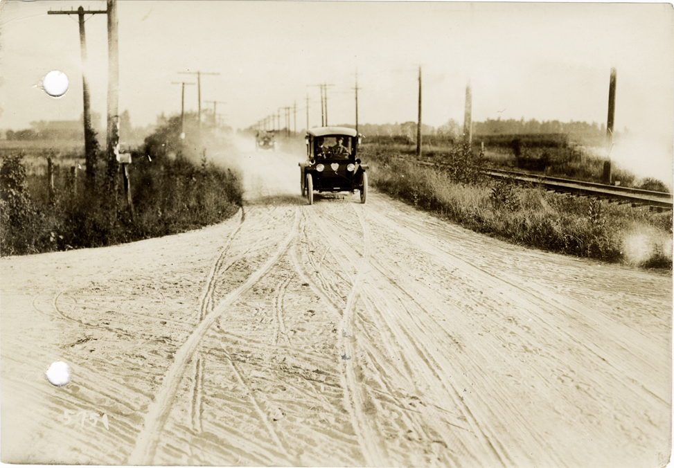 Flanders automobile near Indianapolis, Indiana, 1912 Glidden pathfinding expedition