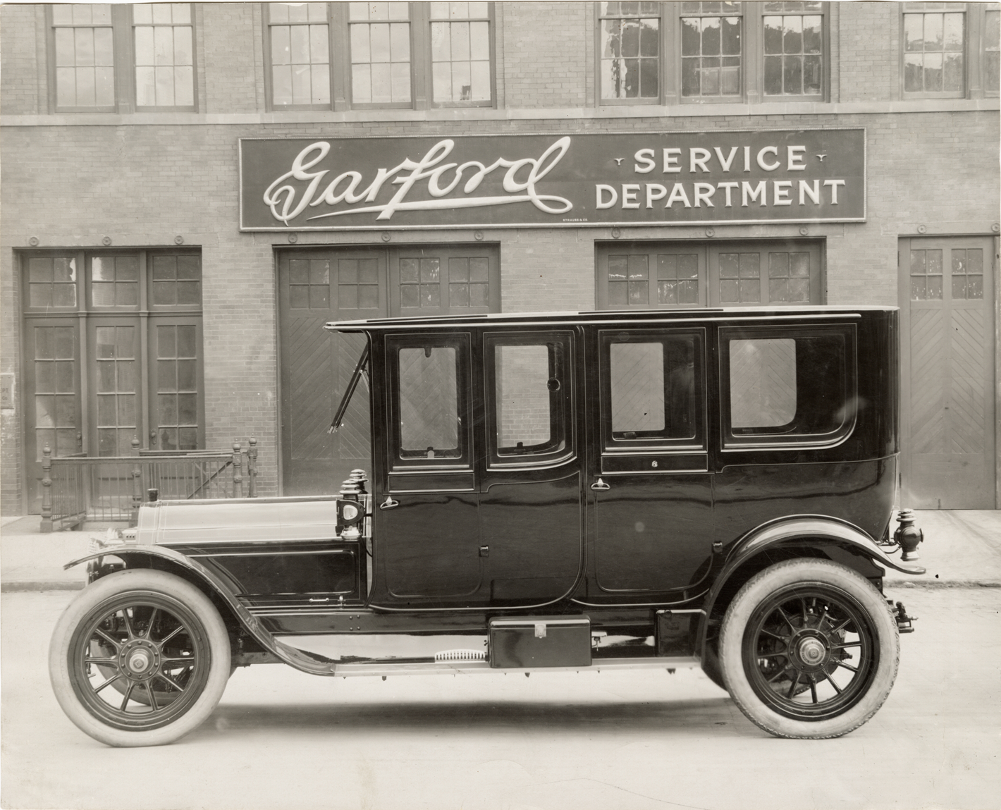 Garford automobile