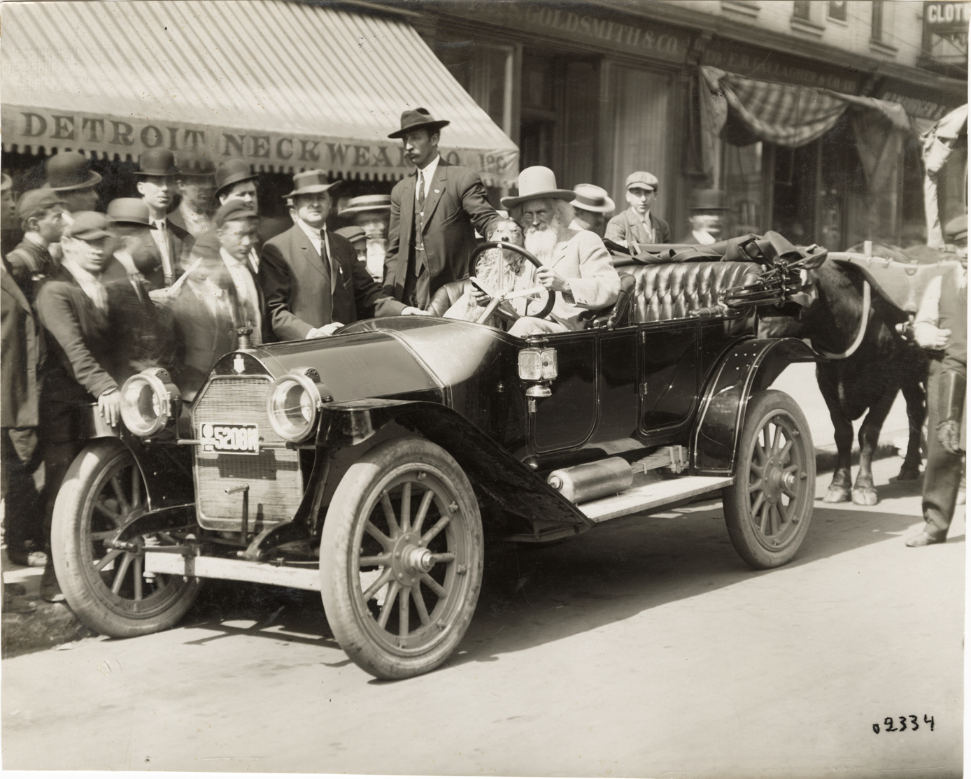 Ezra Meeker in 1911 King automobile