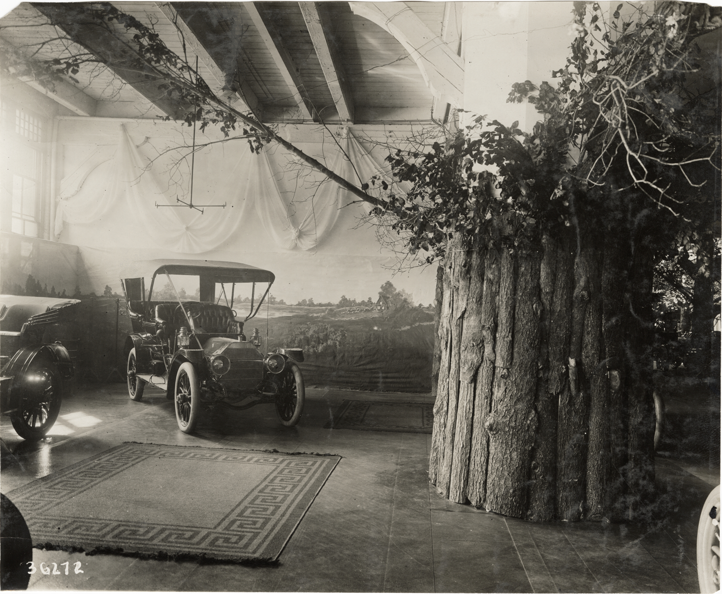1909-1910 Locomobile "30" automobile